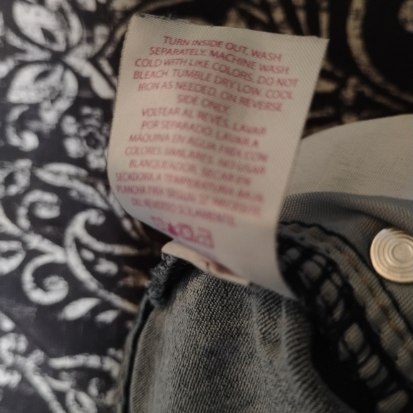 No Boundaries Classic Blue Denim Shorts - Picture 6 of 9